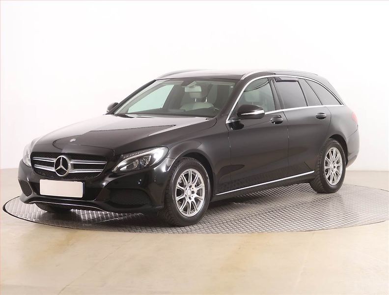 Mercedes-Benz Třídy C (2015) C 220 BlueTEC, Automat - fotka 2 z 15
