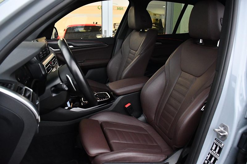 BMW X3 xDrive30d M-SPORT 1M ČR - fotka 14 z 41