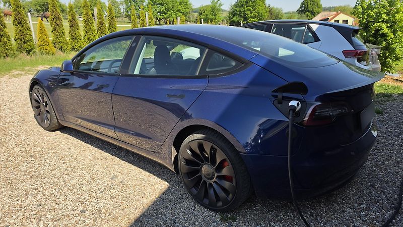 Tesla Model 3 (2021) AWD 4×4 | S3XY Knob - fotka 6 z 12