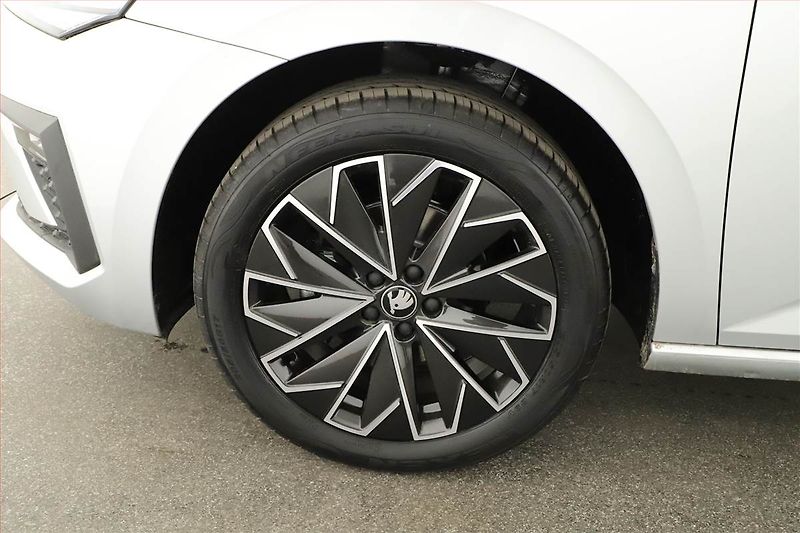 Škoda Scala (2025) 1.0 TSI, Drive, FullLed - fotka 16 z 16