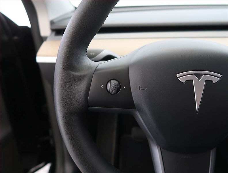 Tesla Model Y (2023) Long Range AWD 79kWh, SoH 91% - fotka 28 z 33