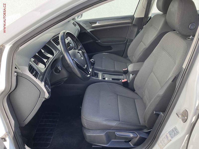 Volkswagen Golf (2013) 1.2TSi, ČR, Comfortline - fotka 9 z 17