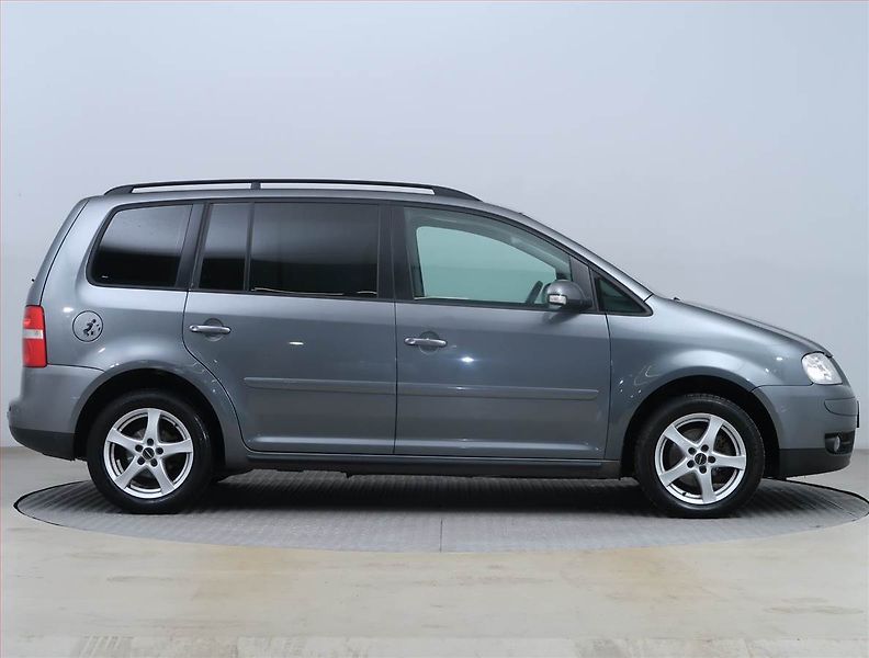 Volkswagen Touran (2003) Comfortline 1.9 TDI - fotka 6 z 15