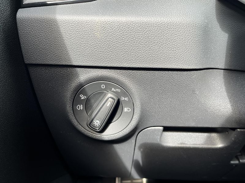 Škoda Karoq Sportline 1,5 TSI DSG7 110 kW - fotka 14 z 23