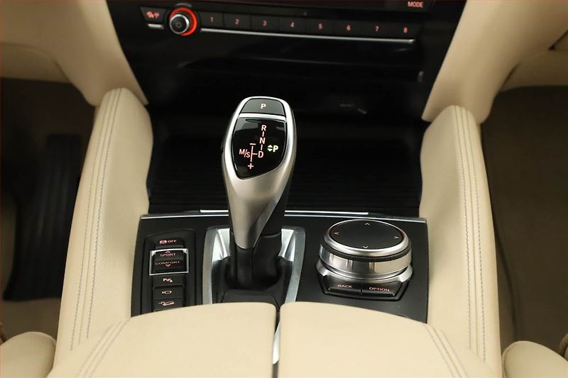 BMW X6 (2018) xDrive30d, STK, KLIMA, 4x4 - fotka 14 z 17