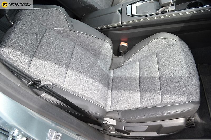 Renault Espace techno full hybrid E-Tech 200 - fotka 13 z 64