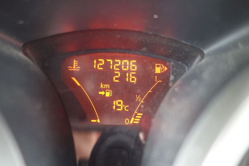 Nissan Juke 1,5DCi NAJ.127000 km !!! - fotka 25 z 34