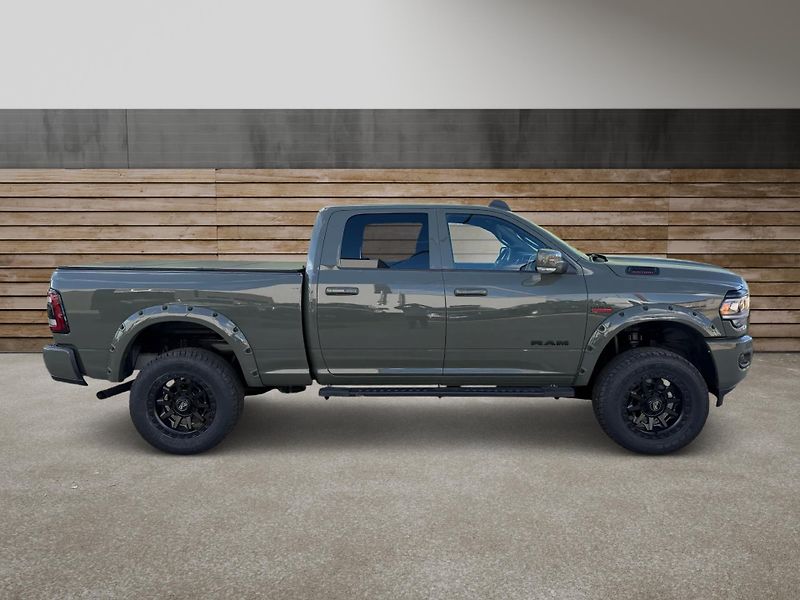Dodge RAM (2024) +2500+CANYON LAKE+INDIVIDUAL+ - fotka 2 z 24