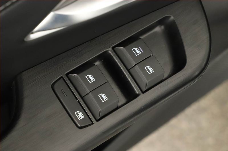 MG ZS (2026) 1.5 i, Elegance, Navigace - fotka 15 z 19