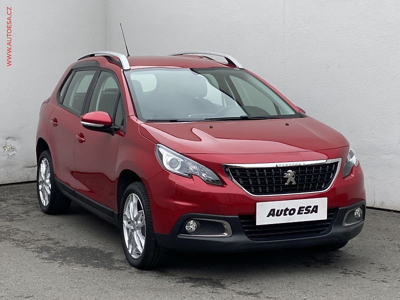 Peugeot 2008 (2018) 1.6 HDi, 2.maj,ČR, GT Line - fotka 1 z 17