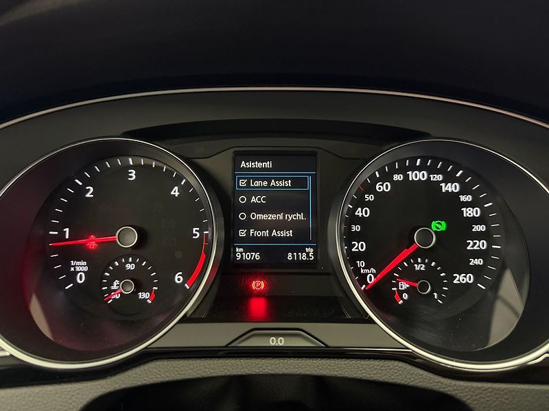 Volkswagen Passat 2.0TDI 147KW DSG 4MOTION ELEGA - fotka 18 z 25