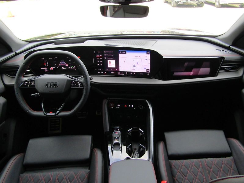 Audi Q5 (2025) 2,0 TDI quattro - fotka 16 z 30
