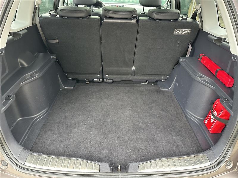Honda CR-V 2,0 4x4 Executive TAŽNÉ TOP - fotka 5 z 26