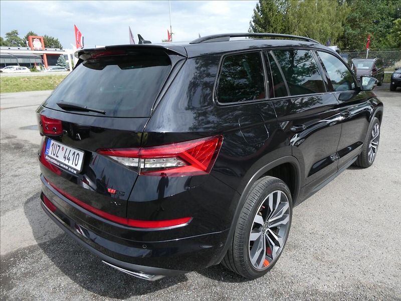 Škoda Kodiaq 2,0 TDi176kW RS 4x4 DSG 7.míst - fotka 9 z 50