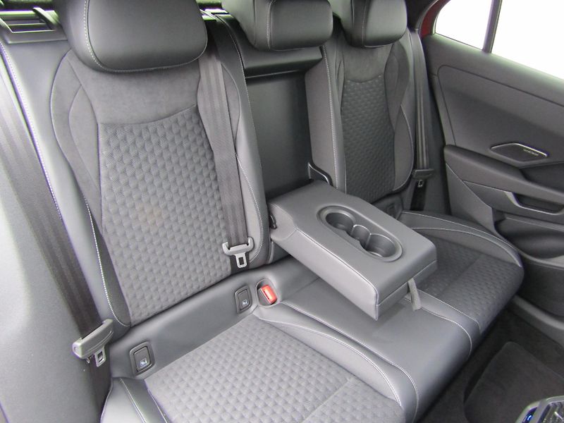 Volkswagen T-Roc R-Line 1,5 eTSI 110 kW 7DSG - fotka 28 z 30