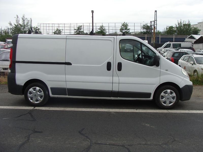Renault Trafic 2.0 DCi L2H1, 66 kW, tažné - fotka 6 z 22