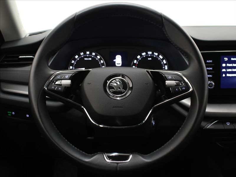 Škoda Octavia 2,0 TDi MT Ambition 47tkm. ČR - fotka 9 z 23