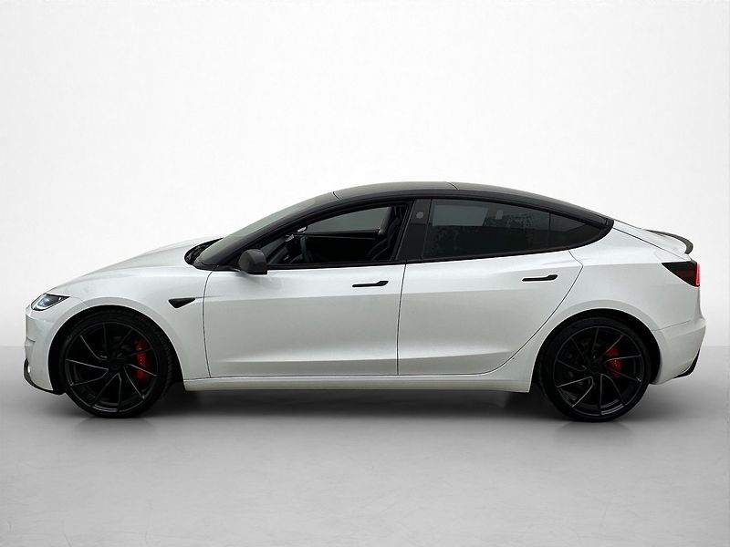 Tesla Model 3 Performance AWD - fotka 4 z 27