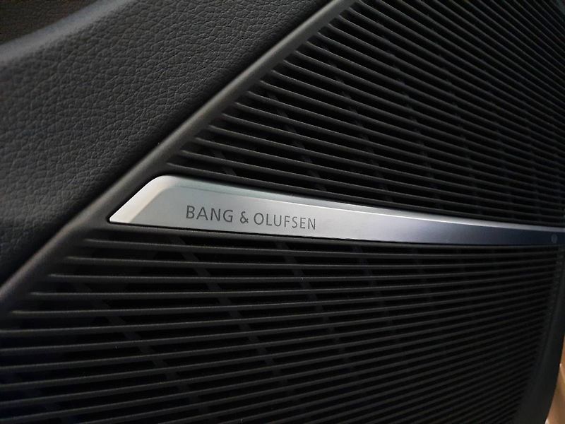 Audi Q7 (2024) 50 TDI quattro (210kW/285k) Ti - fotka 24 z 29