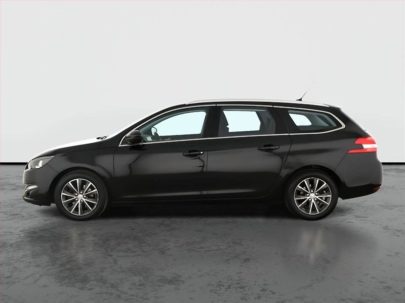 Peugeot 308 (2017) 1.6 BlueHDi, Automat, Navi - fotka 3 z 18