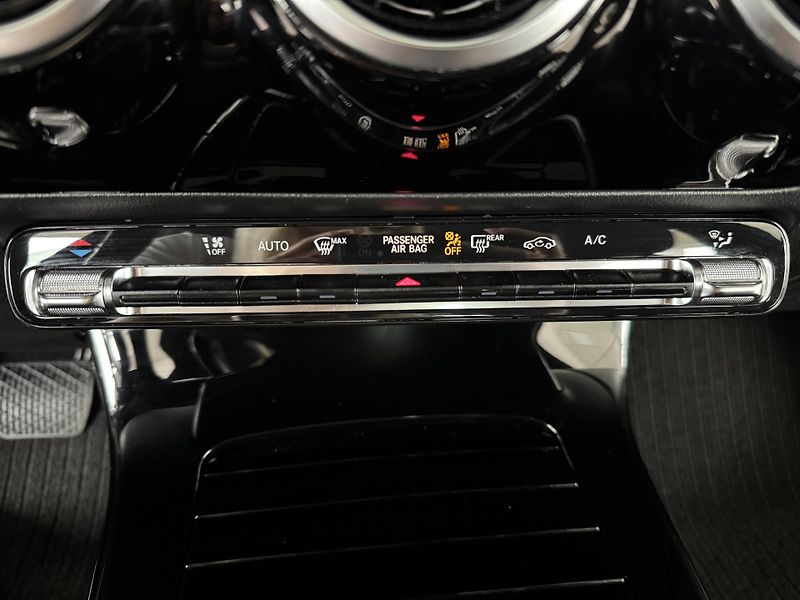 Mercedes-Benz CLA 180 AUT*100kW*REZERVACE! - fotka 21 z 33