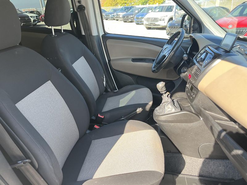 Opel Combo (2013) 1.4i 16v 70kw Klima - fotka 14 z 18
