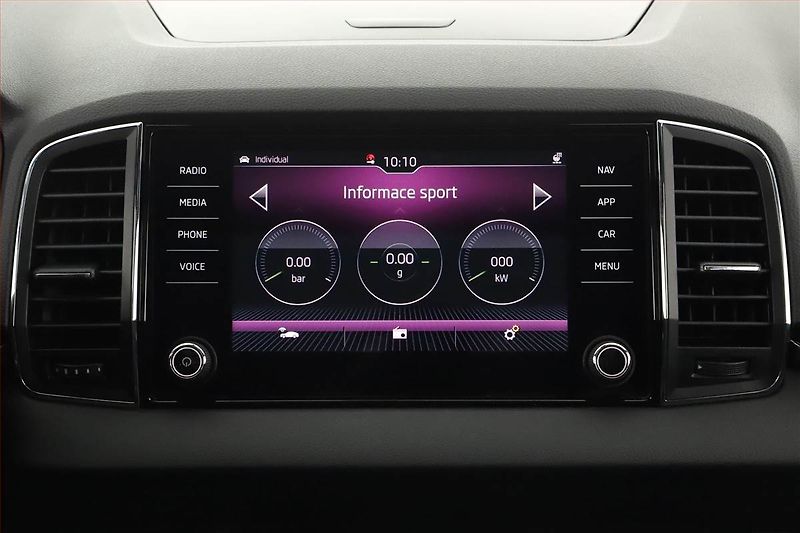 Škoda Karoq (2019) Sportline 2.0 TDI - fotka 16 z 21