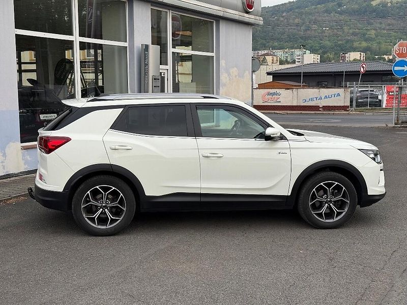 SsangYong Korando (2021) 1,5 TGDI (163k) e-XGI 4x4 6MT - fotka 12 z 37