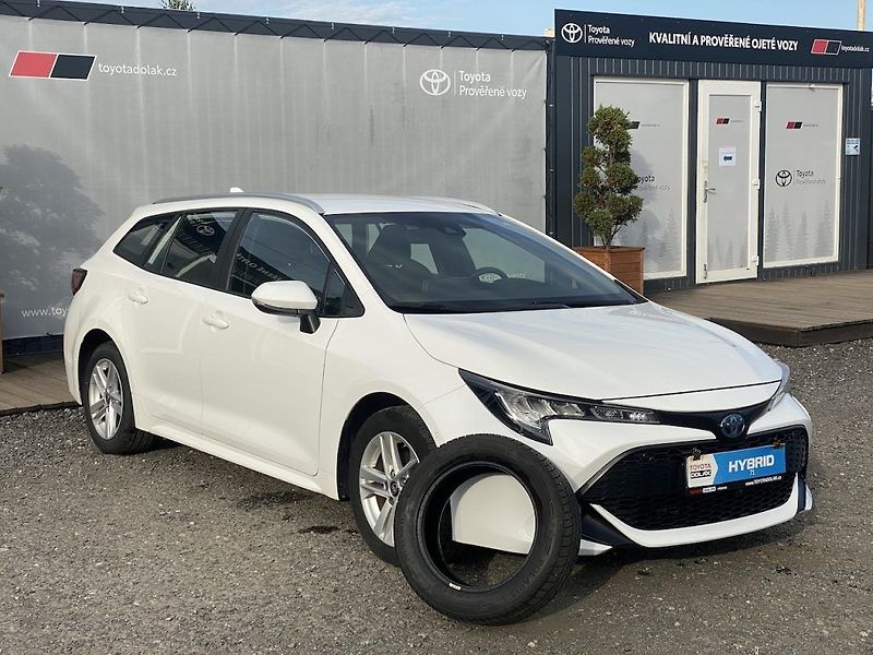 Toyota Corolla 1.8HSD, ČR-1m, ComTech, DPH - fotka 1 z 18