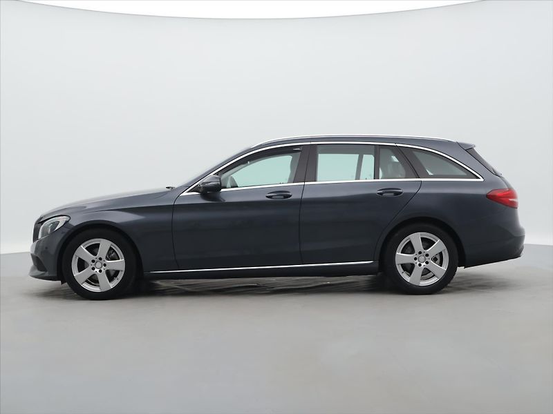Mercedes-Benz Třídy C 1,6 CDI 100 kW Tažné Aut.Klima - fotka 4 z 32