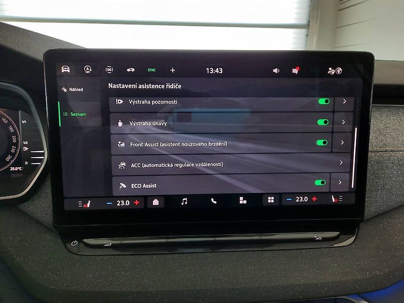 Škoda Octavia (2024) Combi Selection 2.0 TDI (110kW - fotka 19 z 27