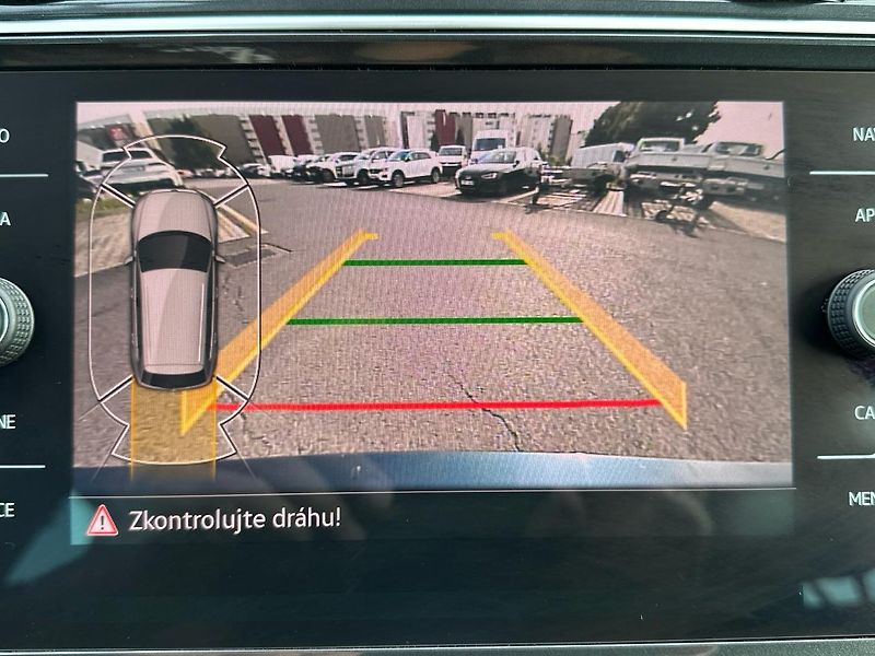 Volkswagen Tiguan ELEGANCE 1,4 TSI PHEV 6DSG 180 - fotka 21 z 23