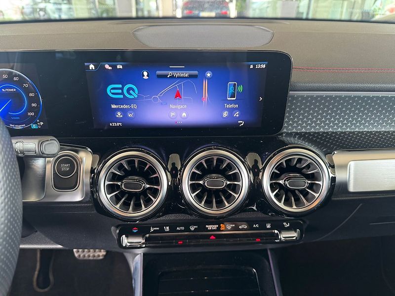 Mercedes-Benz EQB 350 4MATIC - fotka 14 z 19