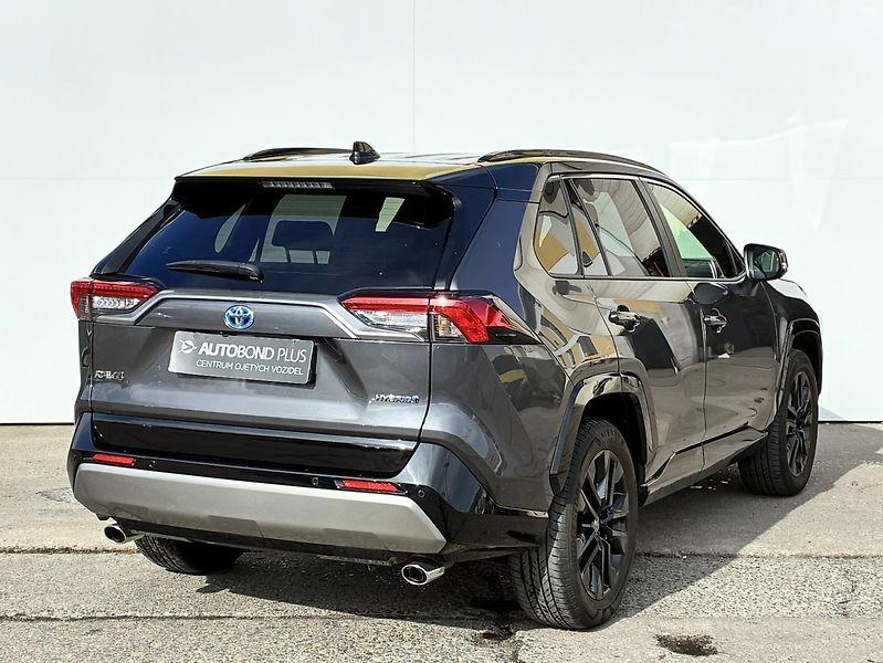 Toyota RAV4 2.5 HSD e-CVT AWD Selection - fotka 2 z 23