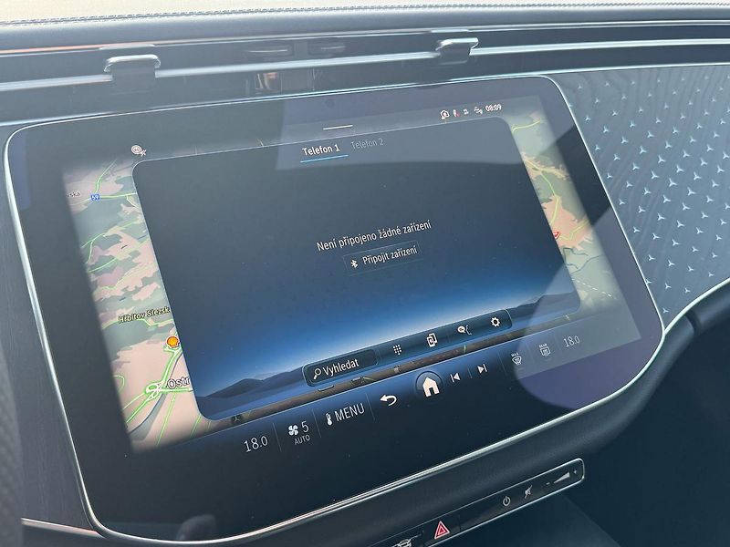 Mercedes-Benz Třídy E E 400 e 4MATIC PHEV demo - fotka 23 z 26