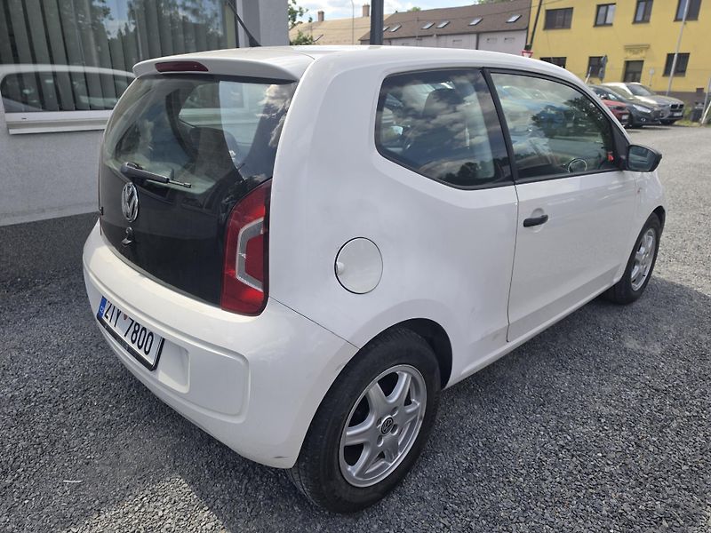 Volkswagen up! 1.0 MPI 55kw - fotka 4 z 17