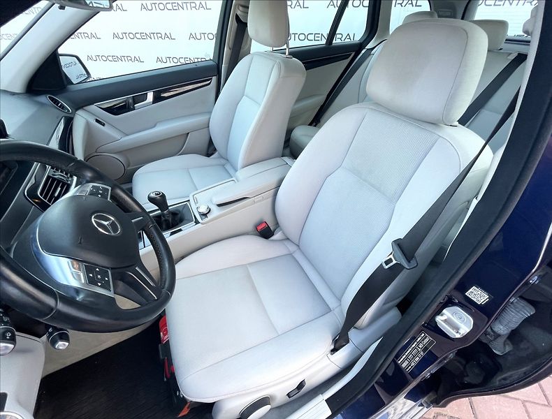 Mercedes-Benz Třídy C 2,2 CDi.120kw.STK 4/28.Tažné - fotka 10 z 19