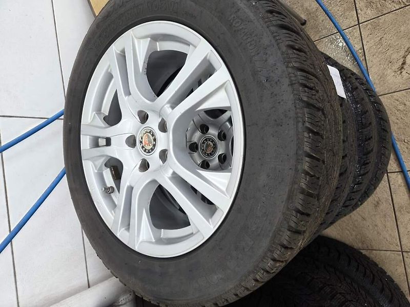 Ford Kuga (2016) 2.0 4x4 INDIVIDUAL Bi-Xenon Ta - fotka 35 z 36