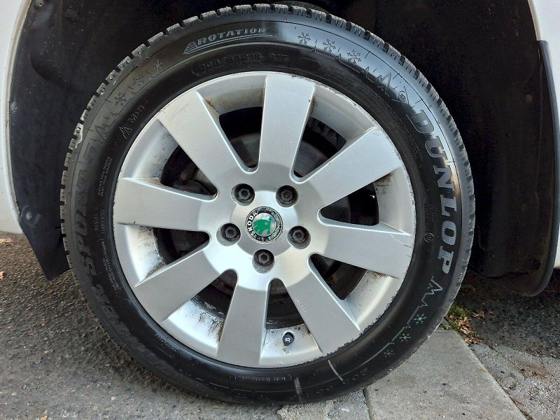 Škoda Yeti (2014) Active Plus DSG 1,2TSi 77kW - fotka 10 z 29