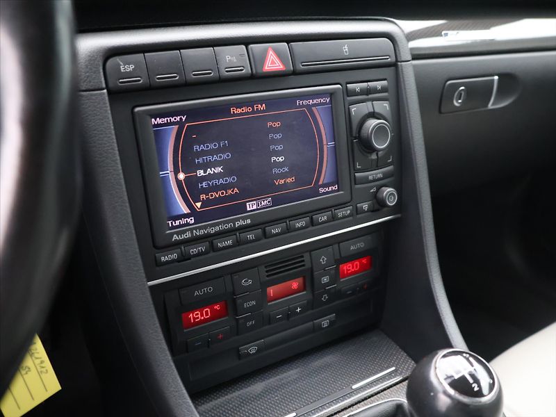 Audi S4 4,2 V8 253kW Quattro Recaro - fotka 18 z 27