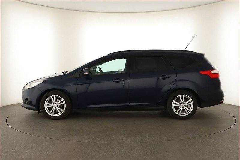 Ford Focus (2013) 1.6 TDCi, Park. senzory - fotka 3 z 16