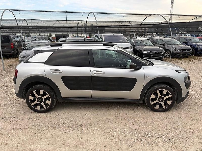 Citroën C4 Cactus (2018) 1,2 PT - Shine - Automat - fotka 4 z 12
