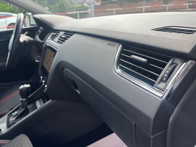 Škoda Octavia 2.0TDi-135KW/2019/CZ.4X4-ZÁRUK - fotka 45 z 52