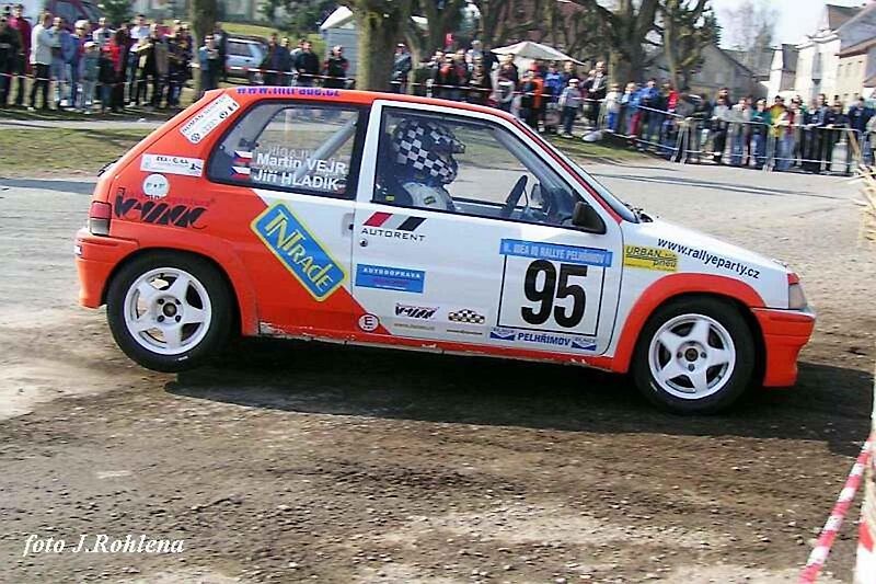 Jiří Hladík se svým zbrusu novým vozem Renault Clio Rally5 Phase II.