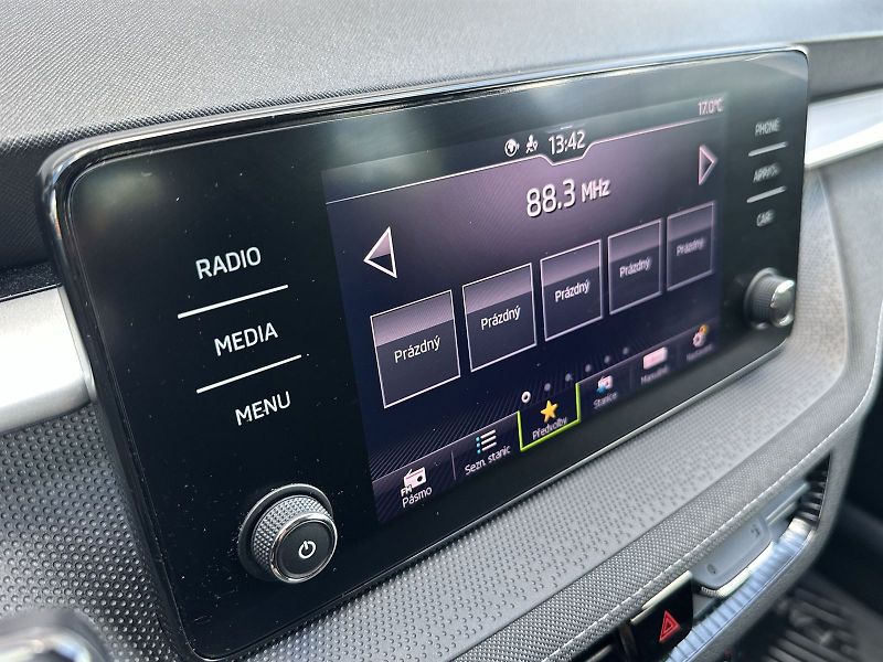 Škoda Fabia (2023) 1.0 TSI Style+ - fotka 14 z 26