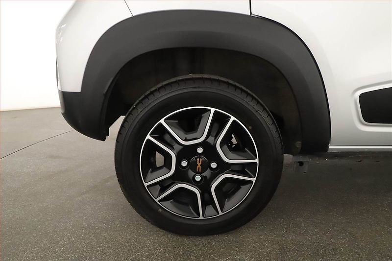 Dacia Spring (2023) Electric 65 (27 kWh), SoH 92% - fotka 17 z 17