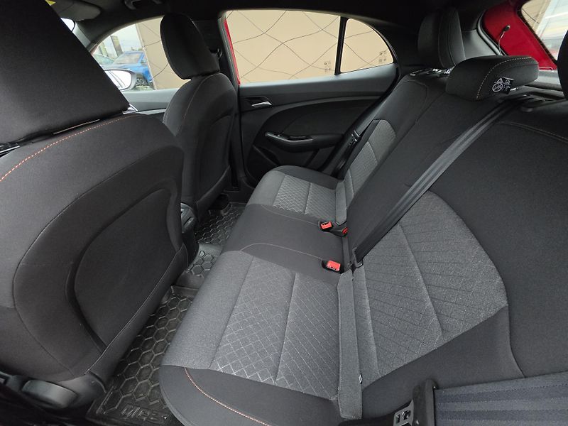 MG MG3 (2025) 1,5i 85kW - fotka 10 z 16