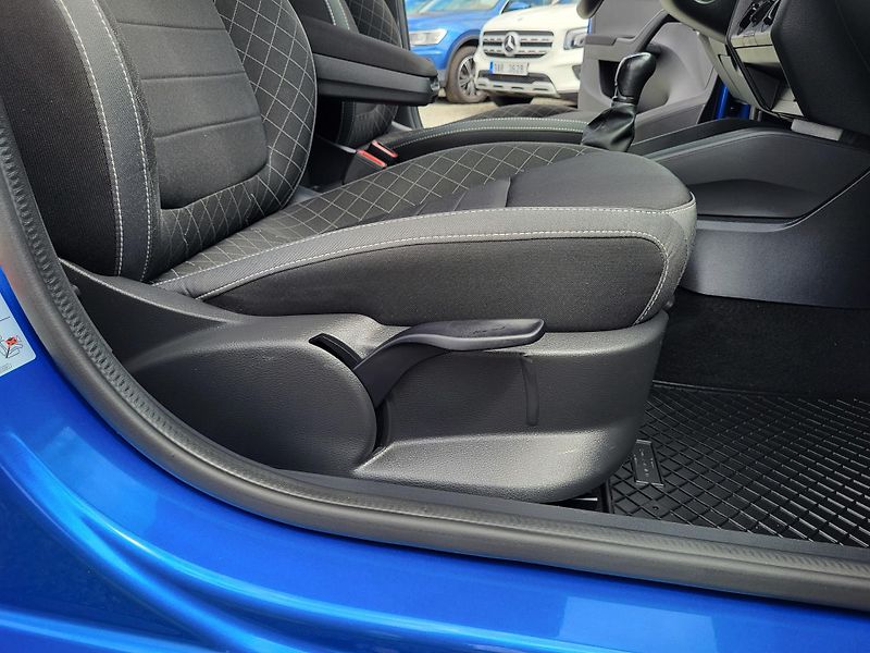 Škoda Fabia 1.0 TSI AMBITION Combi TOUR - fotka 23 z 44
