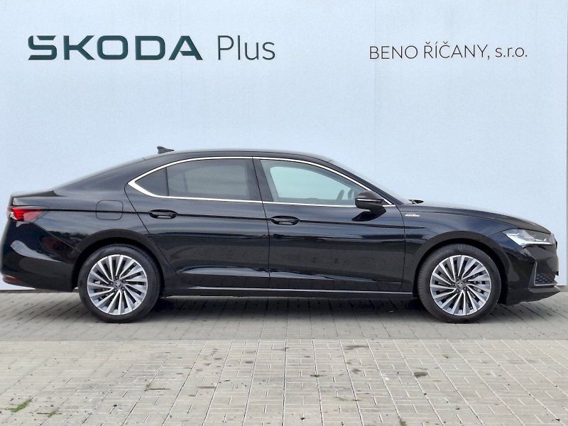 Škoda Superb (2025) L&K DSG 2,0TSi 150kW - fotka 12 z 35