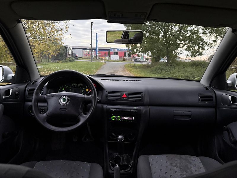 Škoda Octavia (2001) I 1.9 TDi 66kw RV 2001 kombi - fotka 9 z 15